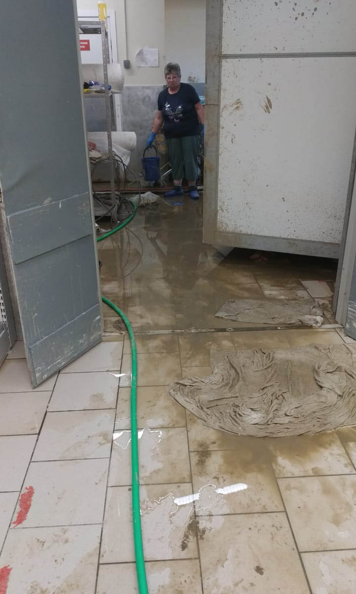 Уборка после затопления в Краснодаре